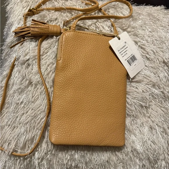 HOBO-Genuine Leather Nila Crossbody - Picture 3 of 7